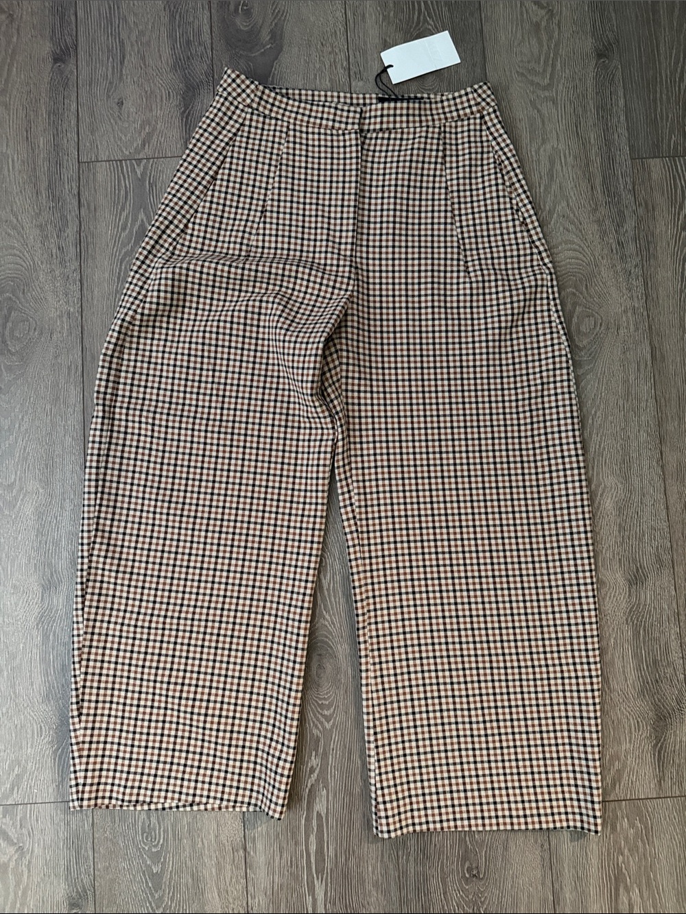 Zara Women's Wide-Leg Check Chinos in Beige and Black